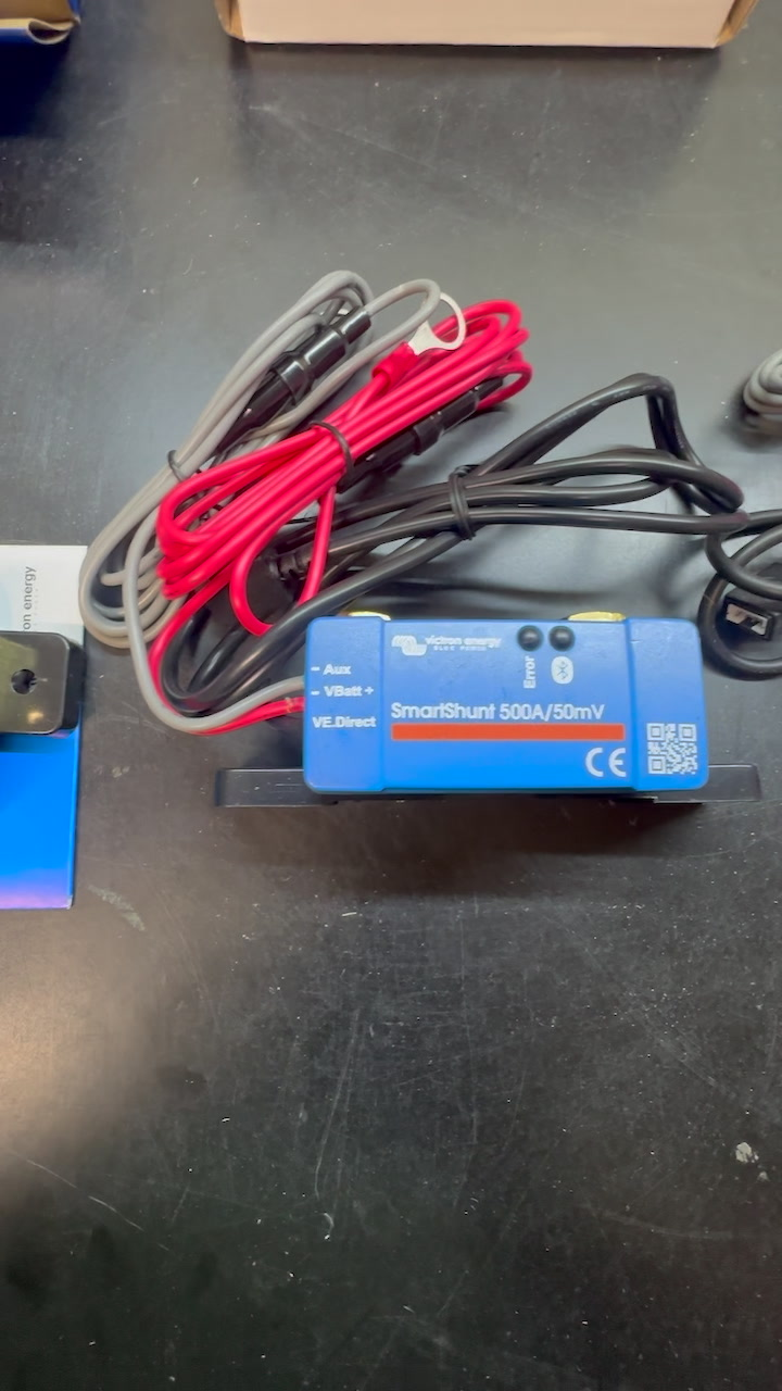 Victron SmartShunt battery monitor used to track real RV power usage